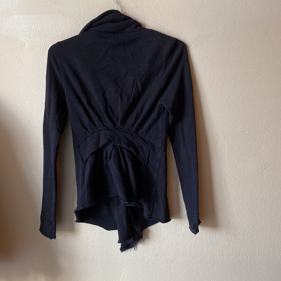 We the Free Free People “Ebb & Flow” black ruffle Zip up thumb holes jacket XS - Picture 7 of 12